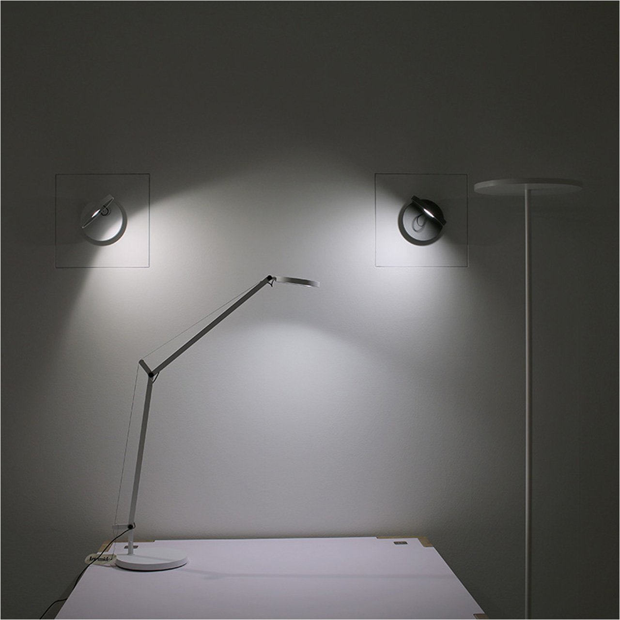 Lampada da scrivania design collection serie Demetra Artemide